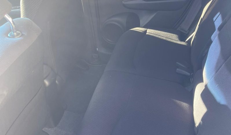 
								Honda Fit – 2013 full									