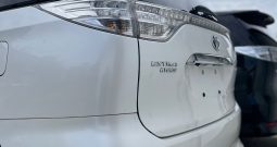 Toyota Estima Hybrid Aeras