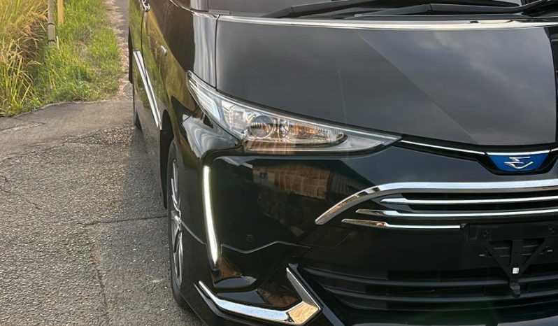 
								Toyota Estima 2016 G Premium Edition full									