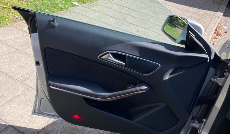 
								Mercedes Benz CLA 2016 full									