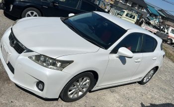 Lexus CT200h Hybrid 2012