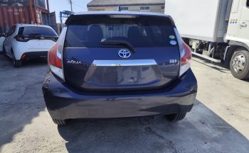 Toyota Aqua Hybrid 2015