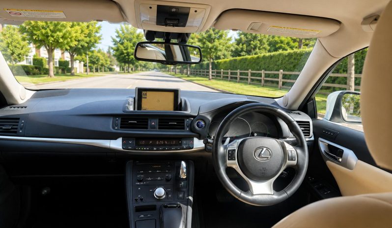 
								Lexus Ct200h Hybrid – 2012 full									