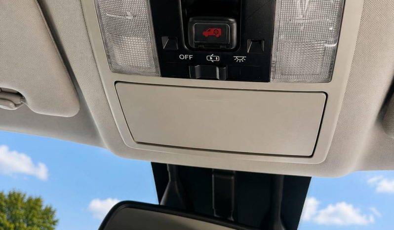 
								Lexus Ct200h Hybrid – 2012 full									